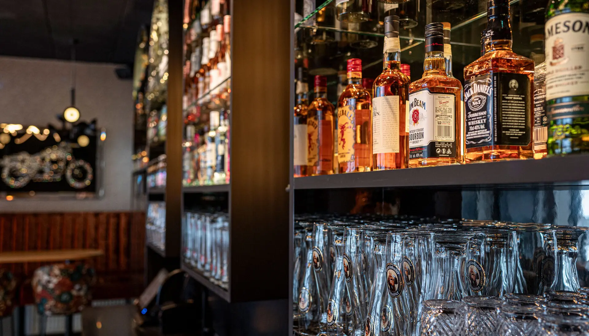 Bottle Bar in Obertauern, Lazy Flamingo